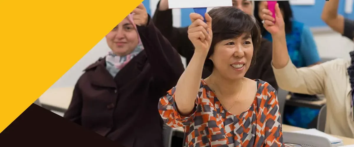 معرفی 8 آموزشگاه زبان مکالمه برتر شیراز، بهترین کلاس مکالمه زبان شیراز کجاست؟